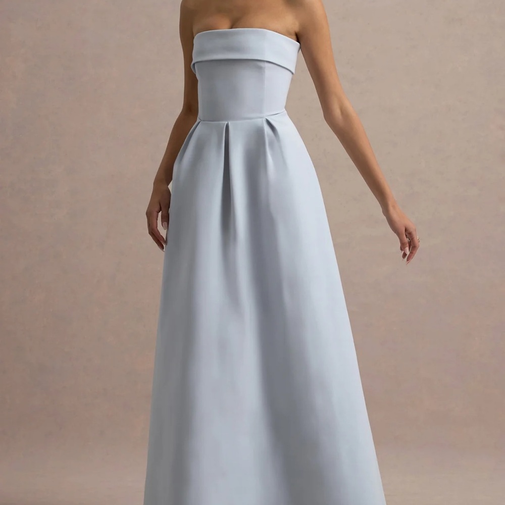 Elegant Strapless White Wedding Dress